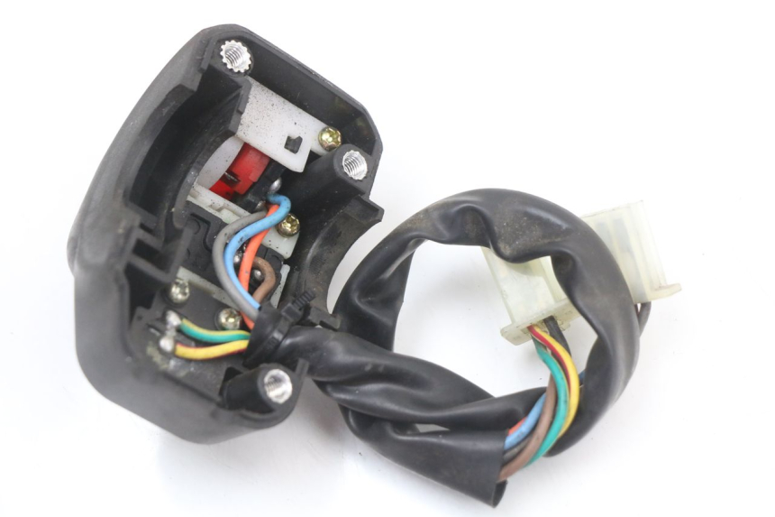 photo de CONMUTADOR DERECHA LONGJIA EASY MAX 125 (2020 - 2024) - Zoom estado de uso