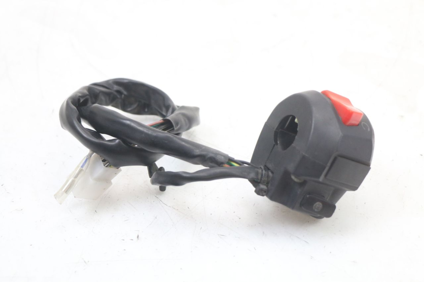 photo de CONMUTADOR DERECHA EBROH BRAVO GLE 1 (2020 - 2024) - Zoom estado de uso