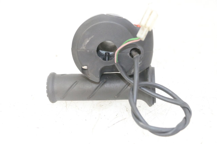 photo de CONMUTADOR DERECHA PEUGEOT ELYSTAR 125 (2002 - 2007) - Zoom estado de uso