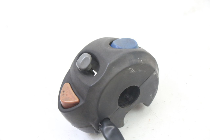 photo de INTERRUPTOR DERECHO PEUGEOT ELYSTAR 50 (2002 - 2014) - Zoom estado de uso