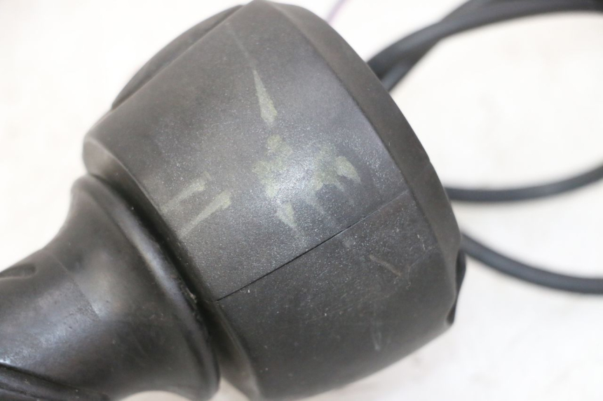 photo de INTERRUPTOR DERECHO PEUGEOT ELYSTAR 50 (2002 - 2014) - Vista general del producto