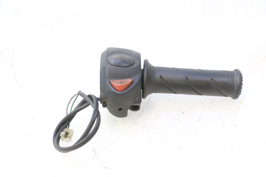 photo de INTERRUPTOR DERECHO PEUGEOT ELYSTAR 50 (2002 - 2014) - Otra perspectiva
