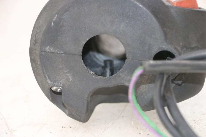 photo de INTERRUPTOR DERECHO PEUGEOT ELYSTAR 50 (2002 - 2014) - Vista general del producto