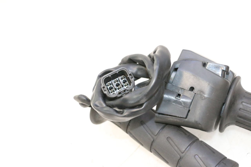 photo de CONMUTADOR DERECHA KAWASAKI ER-6 ER6 N 650 (2005 - 2009) - Detalle de la pieza