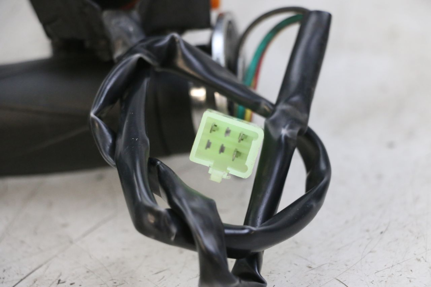 photo de CONMUTADOR DERECHA EUROCKA RETRO 50 (2007 - 2014) - Otra perspectiva