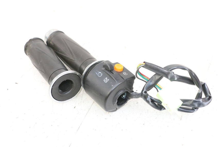 photo de CONMUTADOR DERECHA EUROCKA RETRO 50 (2007 - 2014) - Vista general del producto