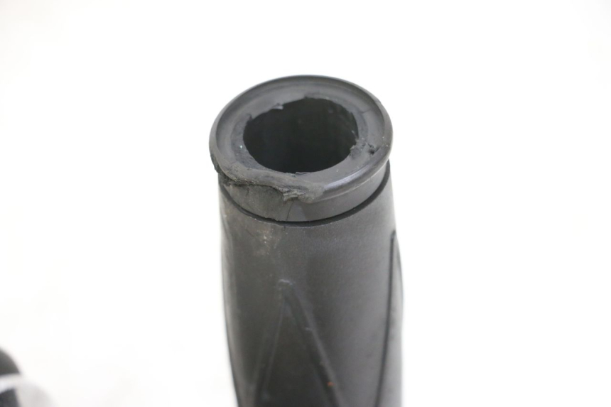 photo de CONMUTADOR DERECHA EUROCKA RETRO 50 (2007 - 2014) - Detalles de los puntos de fijación