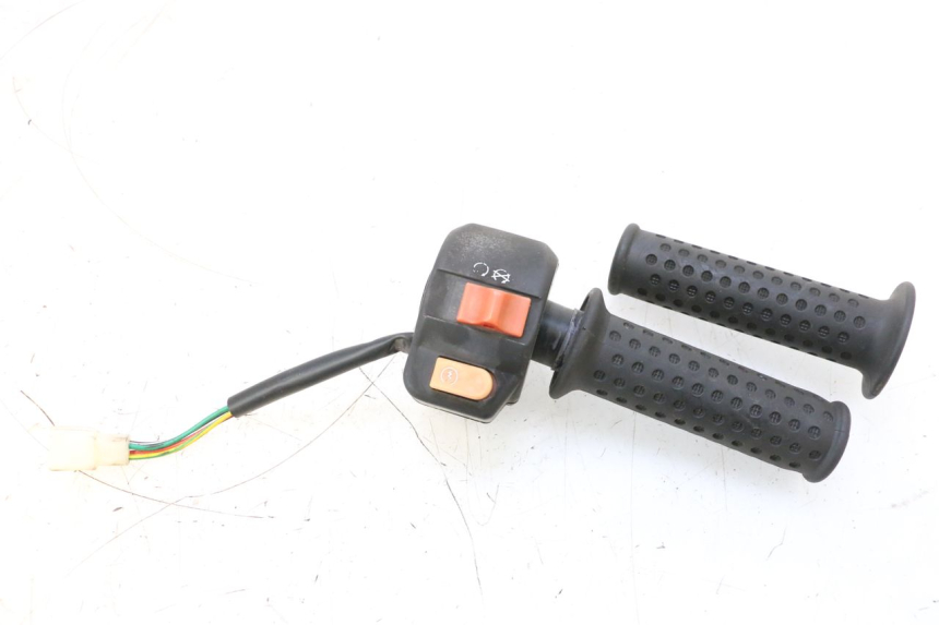 photo de INTERRUPTOR DERECHO JM MOTORS EVOLIS 4T 50 (2018 - 2022) - Vista principal