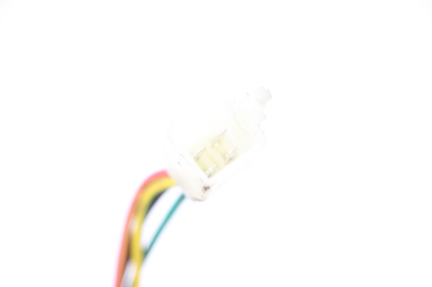 photo de INTERRUPTOR DERECHO JM MOTORS EVOLIS 4T 50 (2018 - 2022) - Detalles de los puntos de fijación