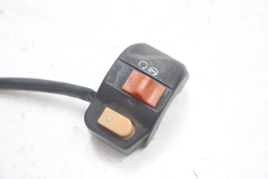 photo de INTERRUPTOR DERECHO JM MOTORS EVOLIS 4T 50 (2018 - 2022) - Detalle de la pieza