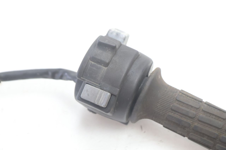 photo de CONMUTADOR DERECHA MBK EVOLIS 80 (1993 - 1999) - Detalle de la pieza