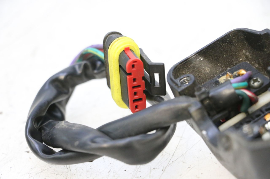 photo de MANDO DERECHO KEEWAY F-ACT FACT EVO 50 (2020 - 2026) - Primer plano técnico