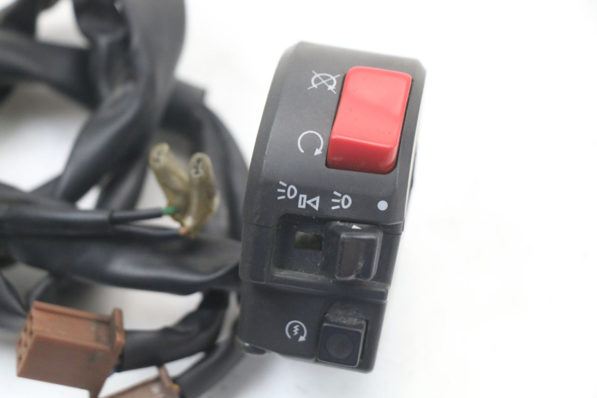 photo de INTERRUPTOR DERECHO YAMAHA FJR ABS 1300 (2006 - 2012) - Detalle de la pieza