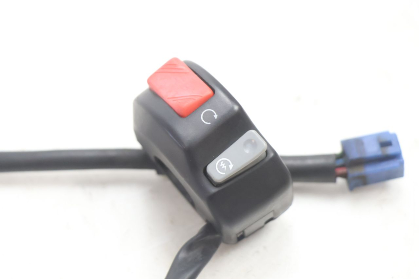 photo de CONMUTADOR DERECHA YAMAHA FJR 1300 (2001 - 2005) - Detalle de la pieza
