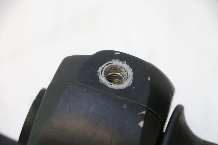 photo de CONMUTADOR DERECHA KEEWAY FOCUS 50 (2006 - 2009) - Estado de la superficie y material