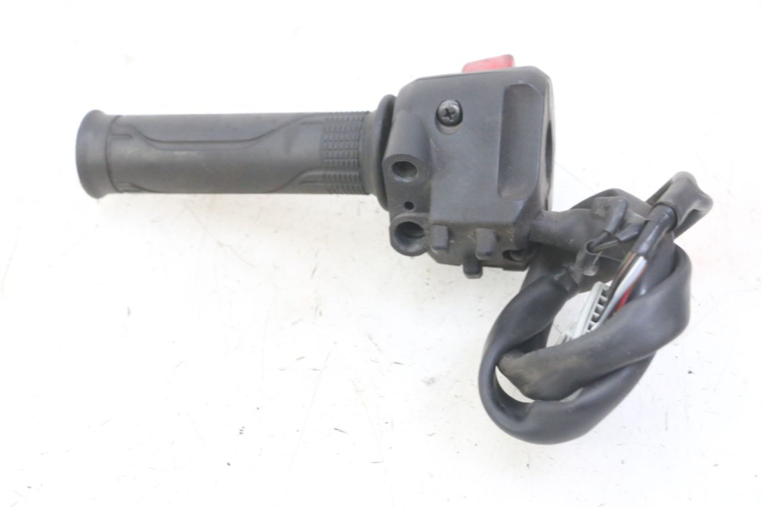 photo de CONMUTADOR DERECHA HONDA FORZA ABS 300 (2013 - 2017) - Detalles de los puntos de fijación