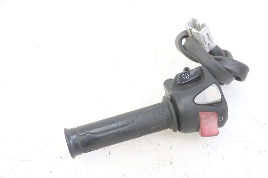 photo de CONMUTADOR DERECHA HONDA FORZA ABS 300 (2013 - 2017) - Estado de la superficie y material