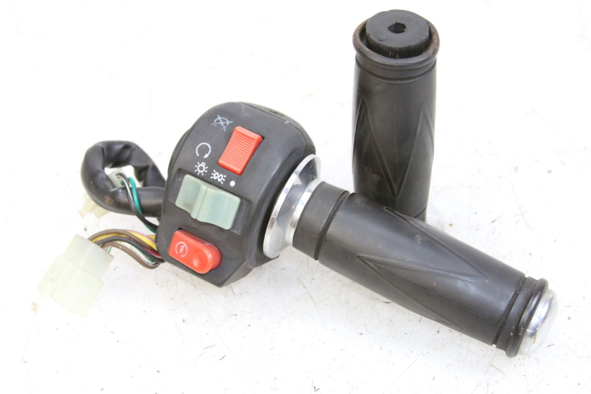 photo de CONMUTADOR DERECHA BAOTIAN FRESH 50 (2004 - 2012) - Vista principal