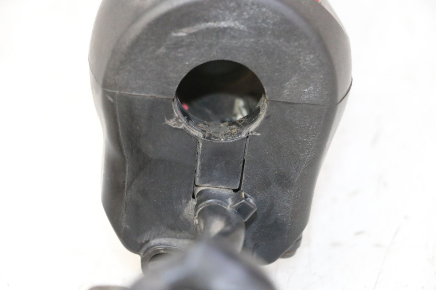 photo de CONMUTADOR DERECHA YAMAHA FZ6 N FAZER 600 (2004 - 2006) - Estado de la superficie y material