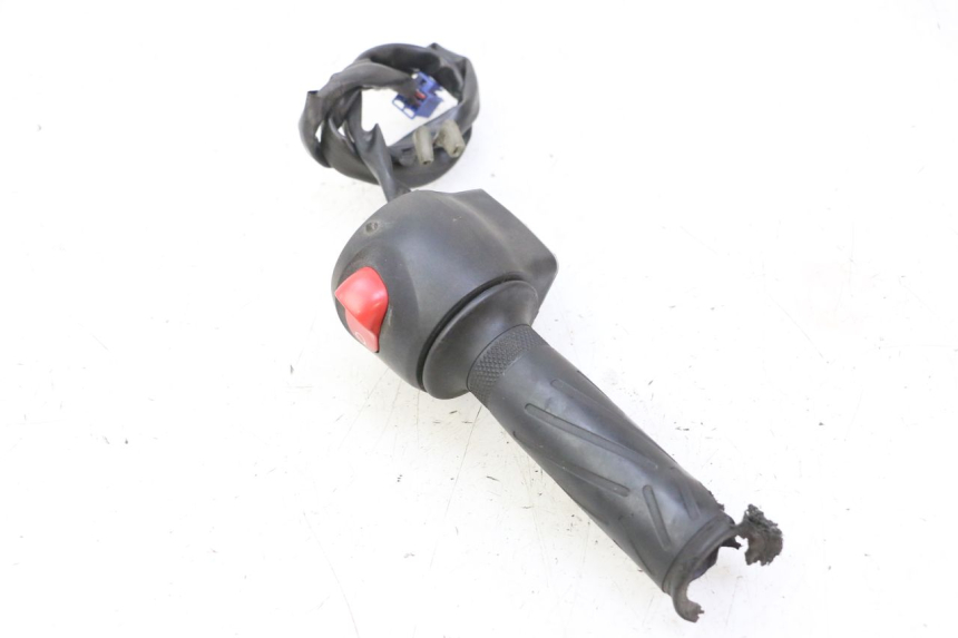 photo de CONMUTADOR DERECHA YAMAHA FZ6 N FAZER 600 (2004 - 2006) - Marcados y referencias originales