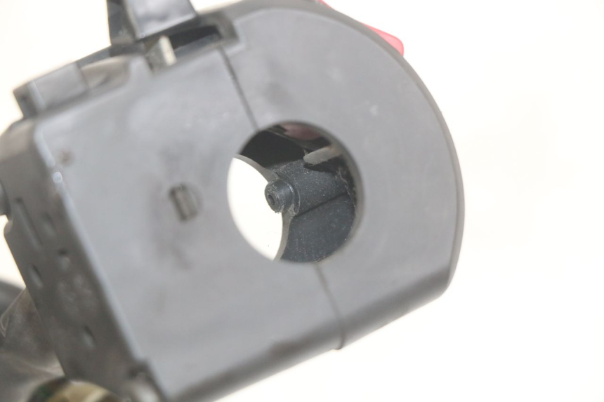 photo de INTERRUPTOR DERECHO YAMAHA FZS FAZER 600 (1998 - 2001) - Detalle de la pieza