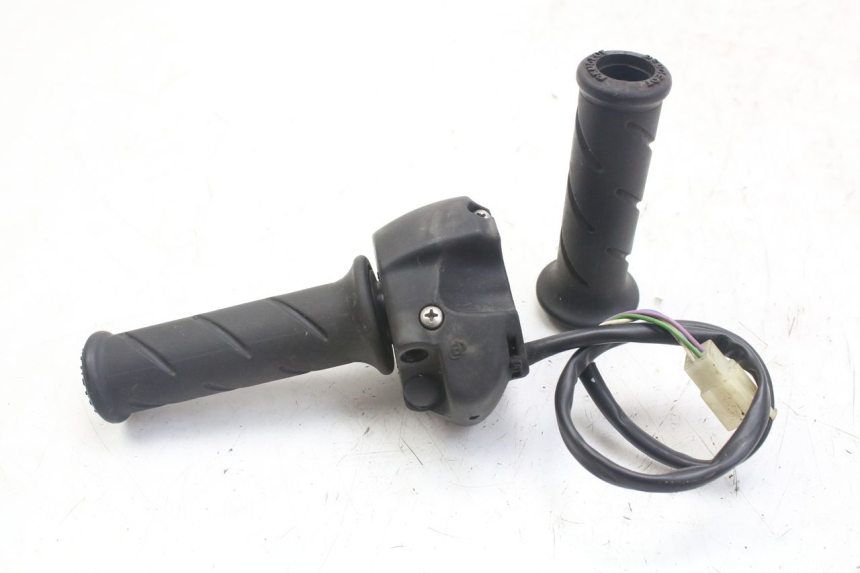 photo de CONMUTADOR DERECHA PEUGEOT GEOPOLIS RS 125 (2007 - 2009) - Otra perspectiva