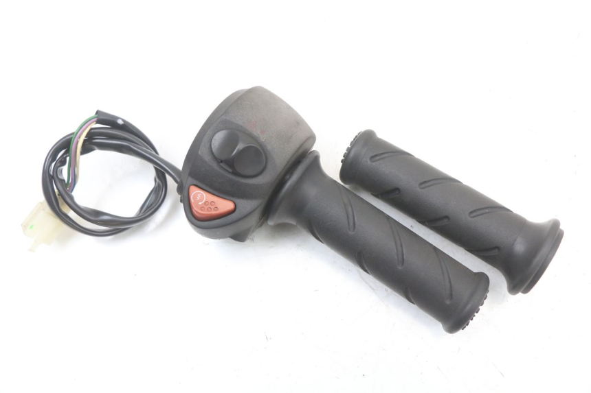 photo de CONMUTADOR DERECHA PEUGEOT GEOPOLIS RS 125 (2007 - 2009) - Vista principal