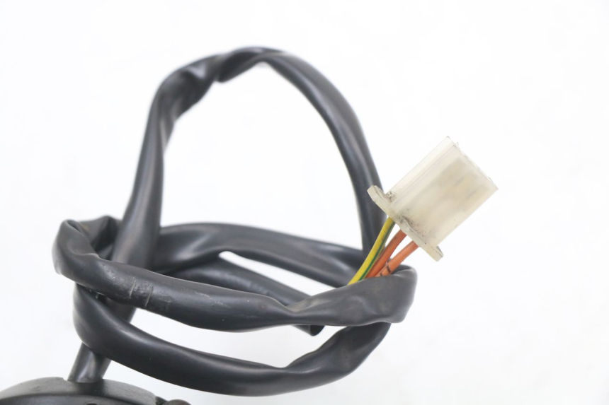 photo de Interruptor de dirección HYOSUNG GF 125 (2001 - 2005) - Detalles de los puntos de fijación