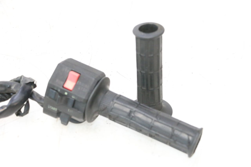 photo de CONMUTADOR DERECHA KAWASAKI GPX F ZX750F 750 (1986 - 1990) - Marcados y referencias originales