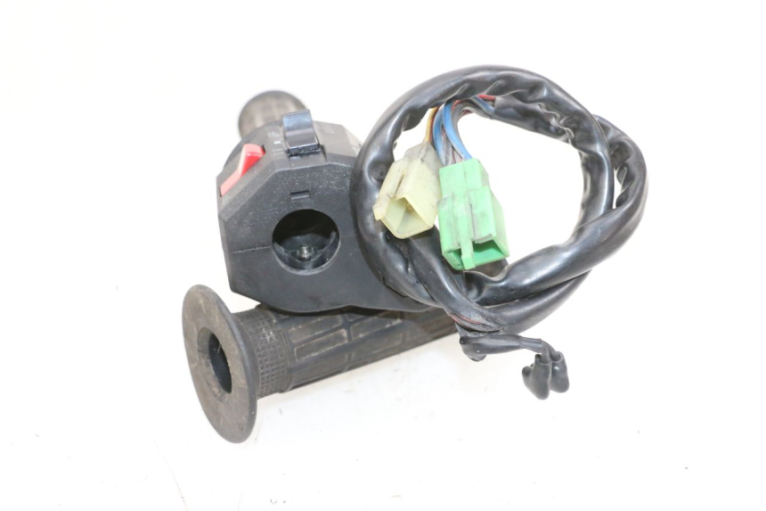 photo de CONMUTADOR DERECHA KAWASAKI GPX R WARBIRD 600 (1988 - 1993) - Detalle de la pieza