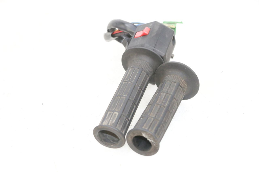 photo de CONMUTADOR DERECHA KAWASAKI GPX R WARBIRD 600 (1988 - 1993) - Recambio usado revisado