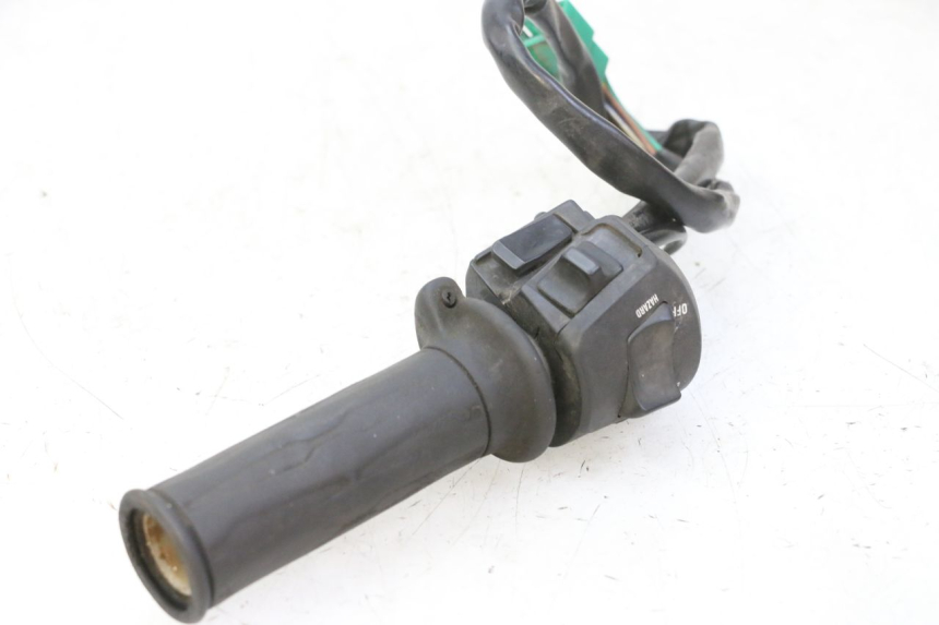 photo de CONMUTADOR DERECHA KYMCO GRAND DINK 125 (2008 - 2014) - Otra perspectiva