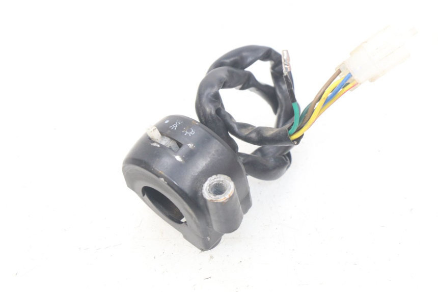 photo de INTERRUPTOR DERECHO EUROCKA GREEN 1 - Primer plano técnico