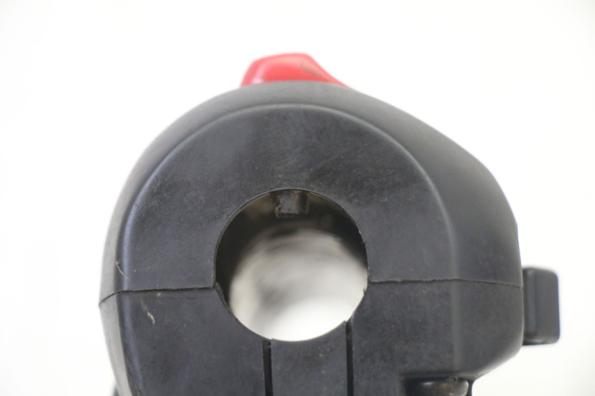 photo de COMANDO DERECHO SUZUKI GS GSE 500 (2001 - 2003) - Estado de la superficie y material