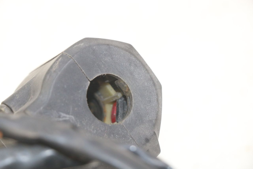 photo de INTERRUPTOR DERECHO SUZUKI GSX-F GSX  F 1100 (1988 - 1994) - Detalle de la pieza