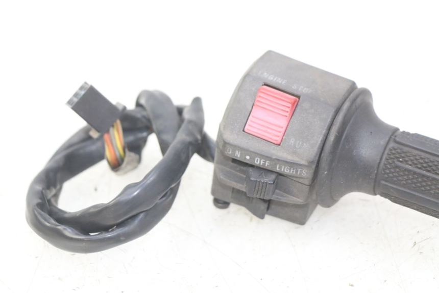 photo de INTERRUPTOR DERECHO SUZUKI GSX-F GSX  F 1100 (1988 - 1994) - Recambio usado revisado