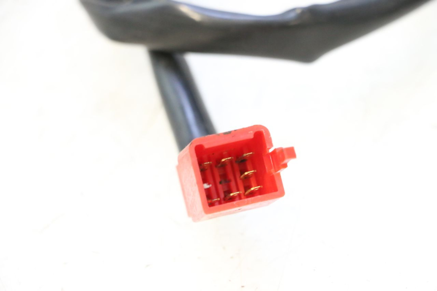 photo de CONMUTADOR DERECHA SYM GTS EVO 125 (2009 - 2013) - Recambio usado revisado