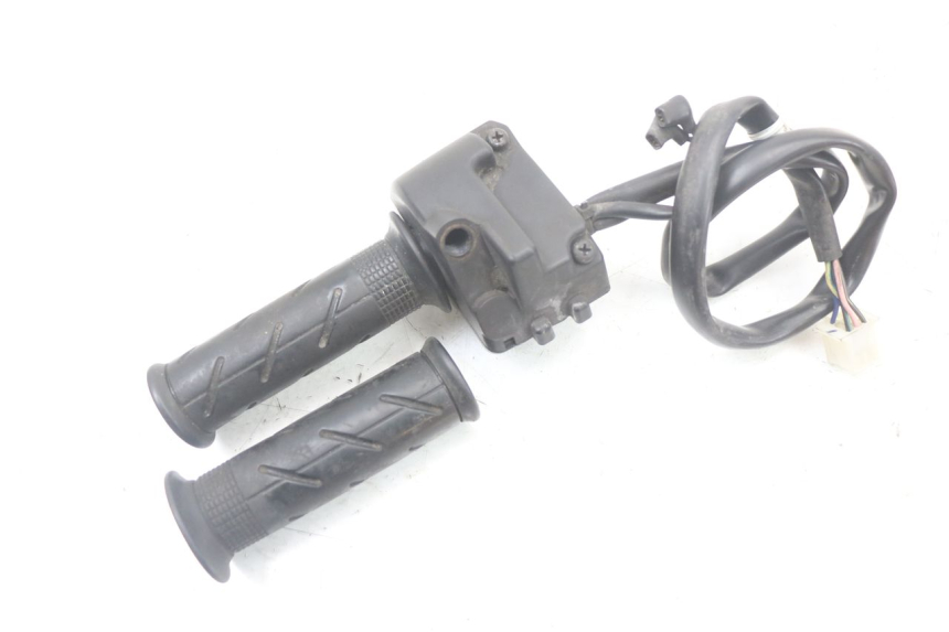 photo de CONMUTADOR DERECHA HONDA PCX (JF28) 125 (2009 - 2011) - Otra perspectiva