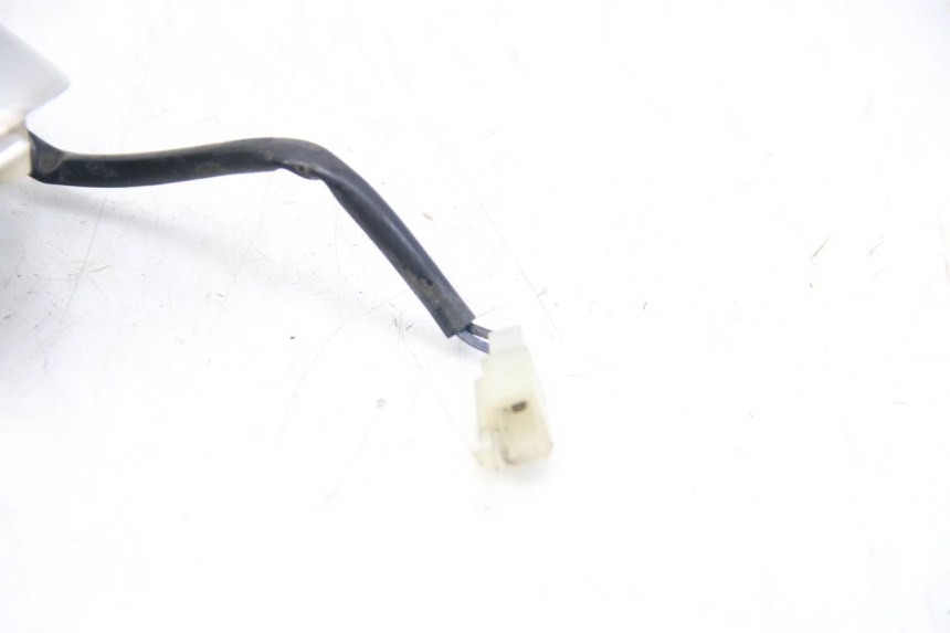 photo de CONMUTADOR DERECHA YAMAHA HW XENTER 125 (2011 - 2017) - Primer plano técnico