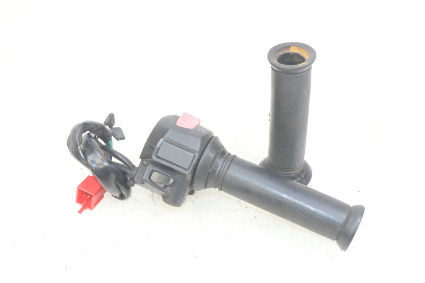 photo de INTERRUPTOR DERECHO SYM JET SPORT XR 50 (2006 - 2015) - Vista principal