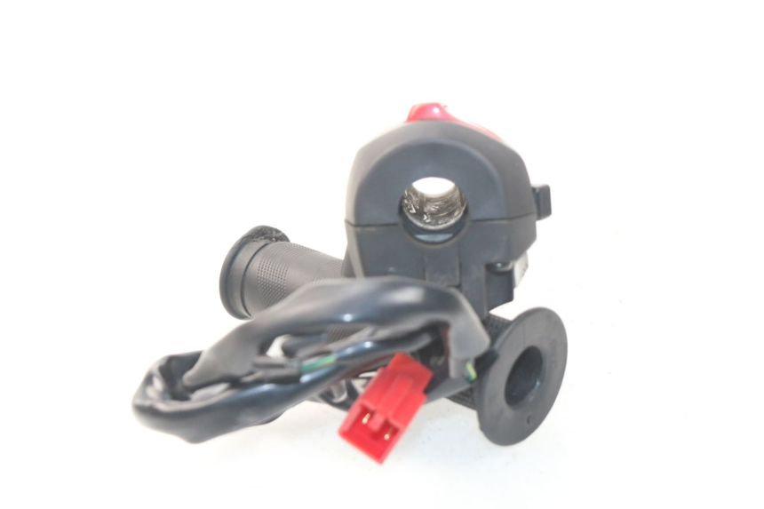 photo de CONMUTADOR DERECHA SYM JOYMAX 250 (2013 - 2017) - Zoom estado de uso