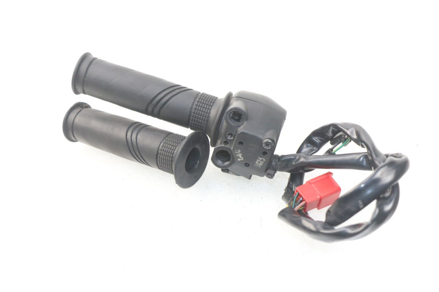 photo de CONMUTADOR DERECHA SYM JOYMAX 250 (2013 - 2017) - Otra perspectiva