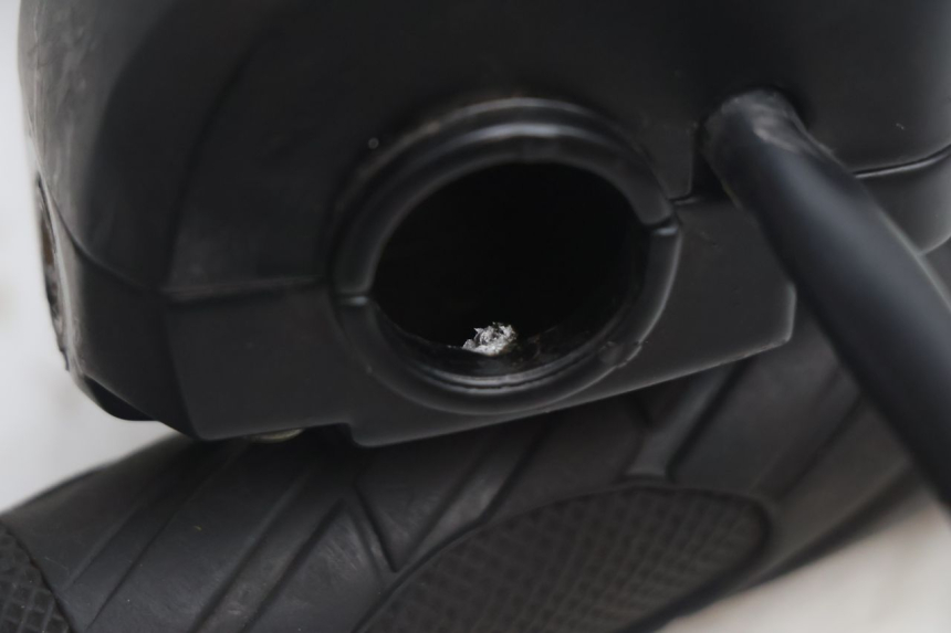 photo de CONMUTADOR DERECHA RIDE JUMP 2T 50 (2012 - 2017) - Detalles de los puntos de fijación