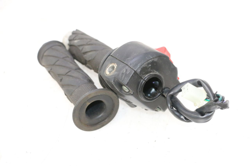 photo de CONMUTADOR DERECHA RIDE JUMP 2T 50 (2012 - 2017) - Vista general del producto