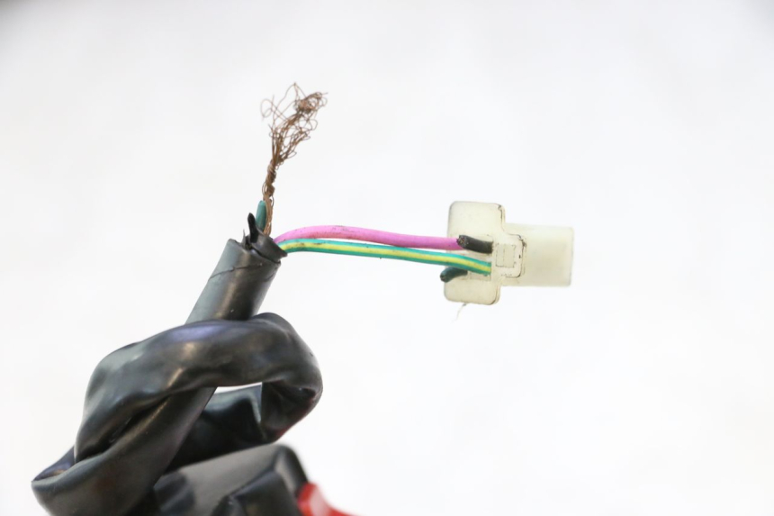photo de CONMUTADOR DERECHA RIDE JUMP 2T 50 (2012 - 2017) - Zoom estado de uso
