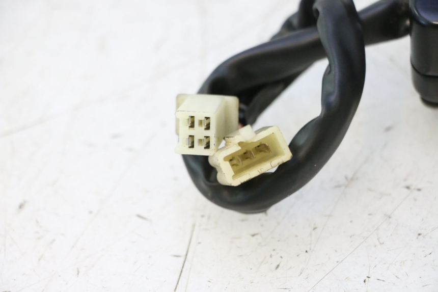 photo de CONMUTADOR DERECHA RIDE JUMP 2T 50 (2012 - 2017) - Detalle de la pieza