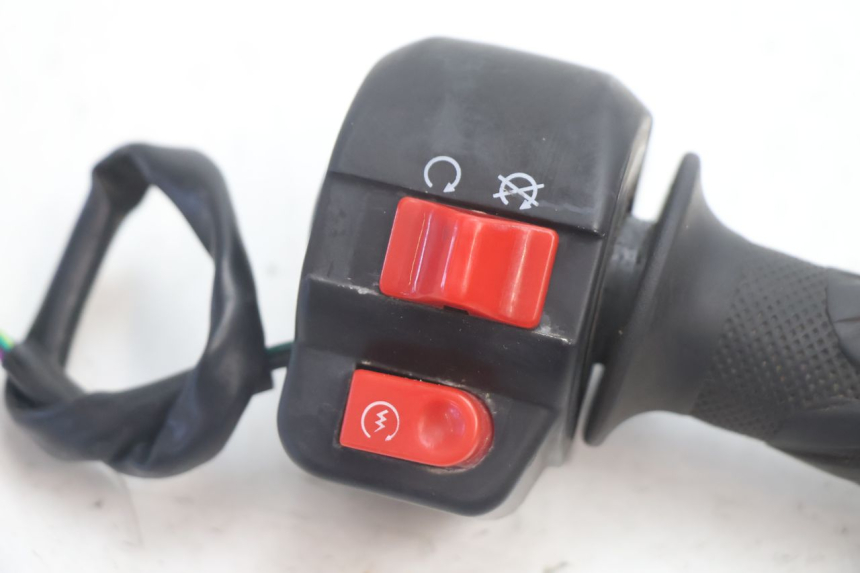 photo de CONMUTADOR DERECHA RIDE JUMP 2T 50 (2012 - 2017) - Detalle de la pieza