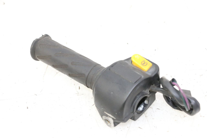 photo de INTERRUPTOR DERECHO PEUGEOT KISBEE 2T 50 (2010 - 2017) - Detalles de los puntos de fijación