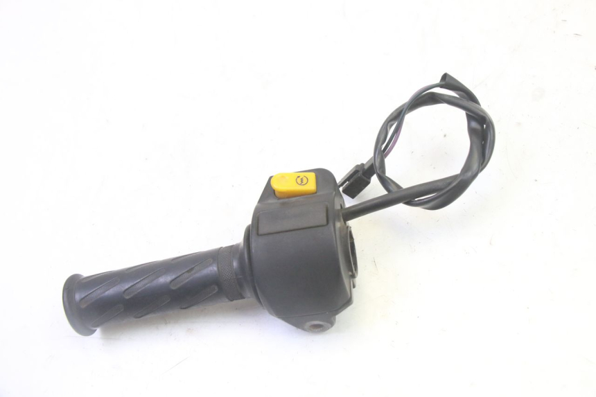 photo de INTERRUPTOR DERECHO PEUGEOT KISBEE 2T 50 (2010 - 2017) - Otra perspectiva