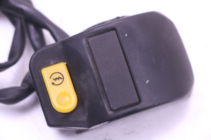 photo de INTERRUPTOR DERECHO PEUGEOT KISBEE 4T 50 (2010 - 2017) - Detalle de la pieza